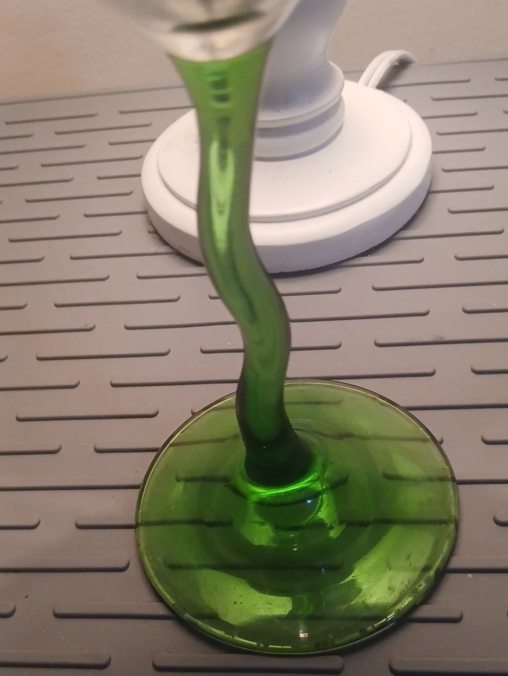 Martini Handmade CandleGreen Twisted-Stem Decorative Martini Glass Candle Holder
